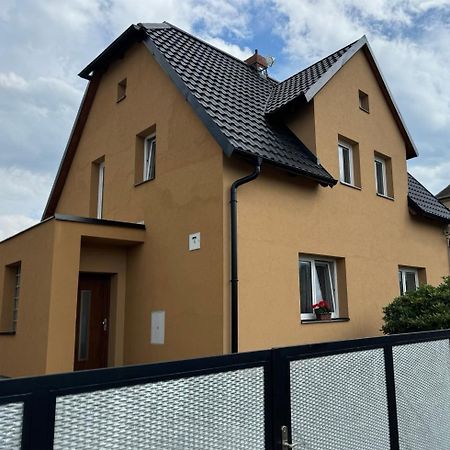 Chalupa K Pronajmuti Krasna Lipa U Rumburka Exterior foto